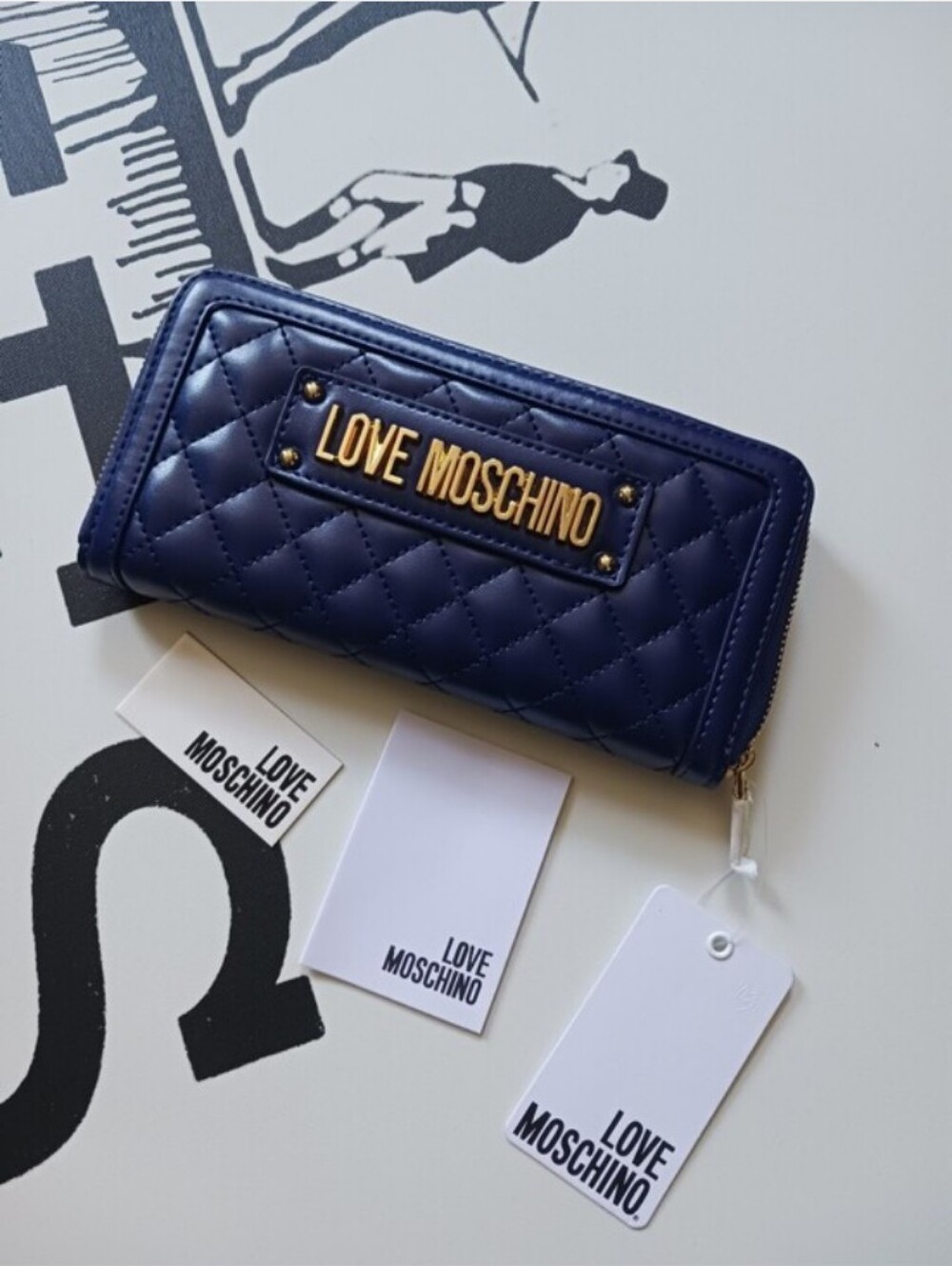 NWT Love Moschino Quilted Zip Wallet in Navy with Gold Hardware